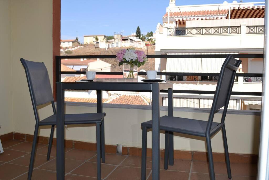 Precioso Apartamento En Primera Linea De Playa En Caleta De Velez Exterior photo